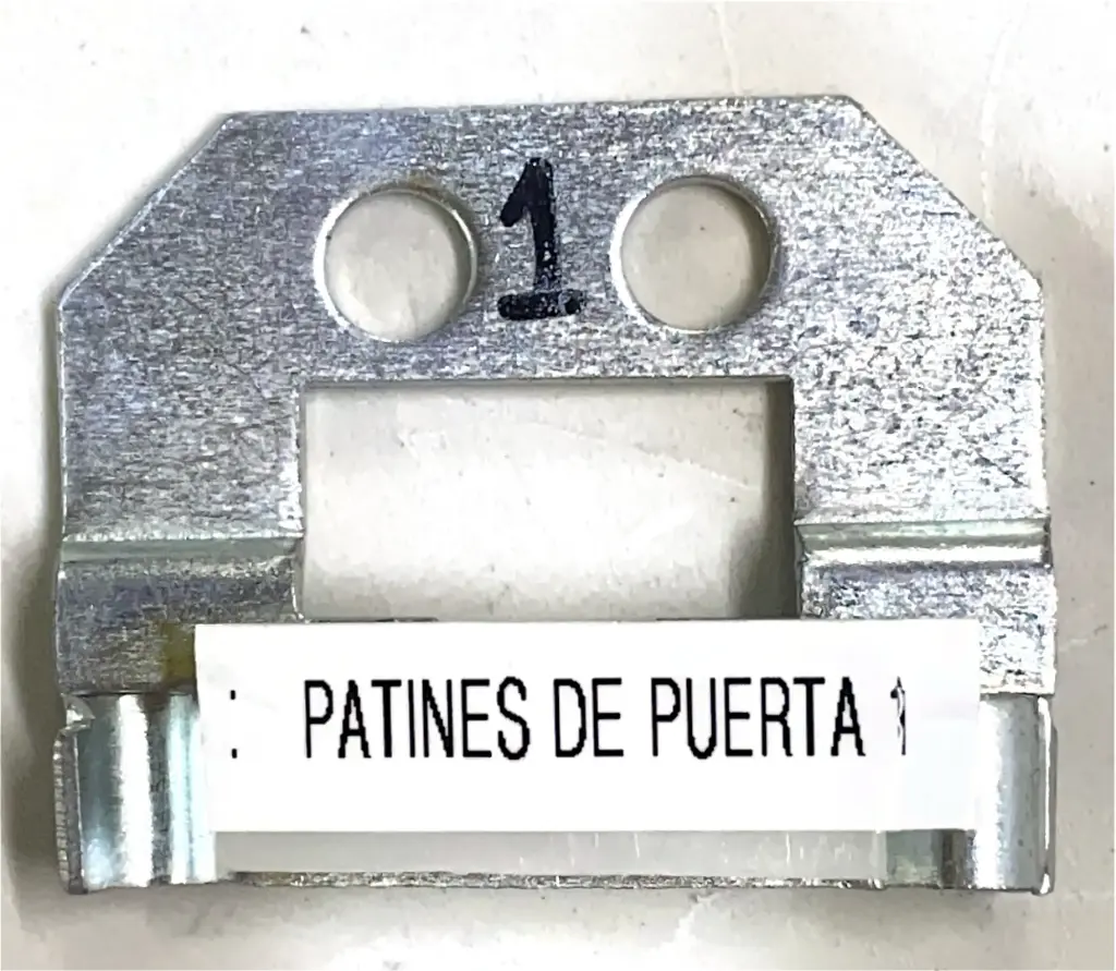 PATINES PUERTA 1 