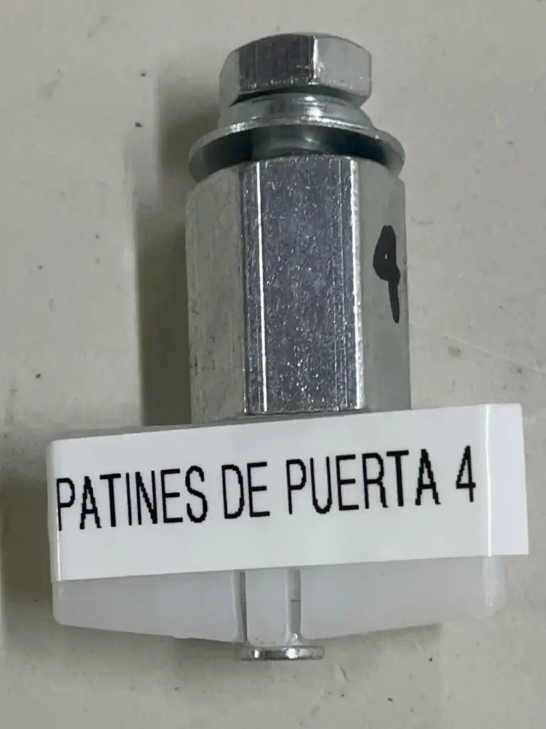PATINES PUERTA 4 